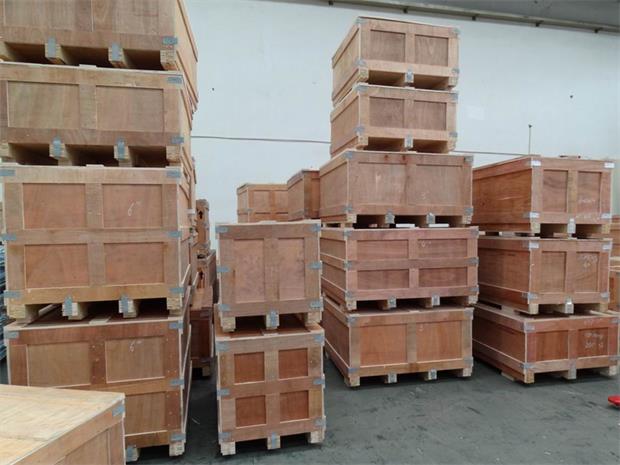 木箱里霉斑去除措施-上海木箱厂家